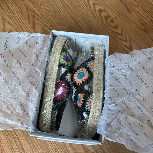 Black Crochet Sandals - Picture 6 of 9